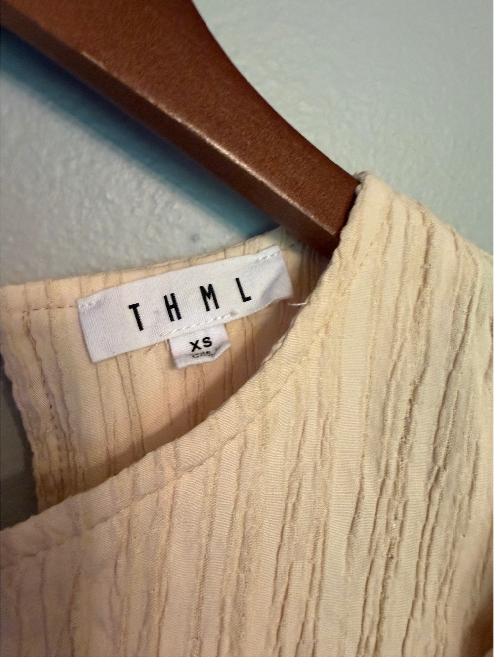 THML Butter Cream Blouse Size XS - Picture 2 of 3